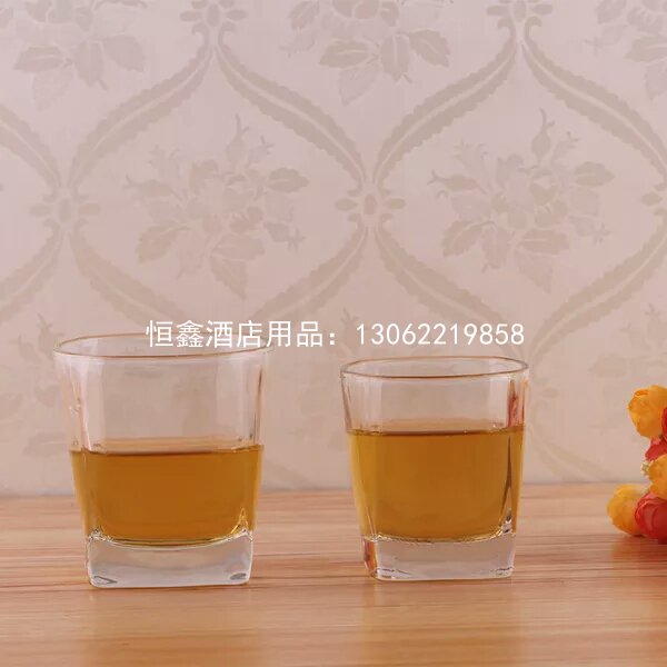 玻璃四角杯